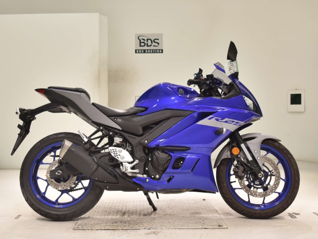 Yamaha YZF-R25 2021