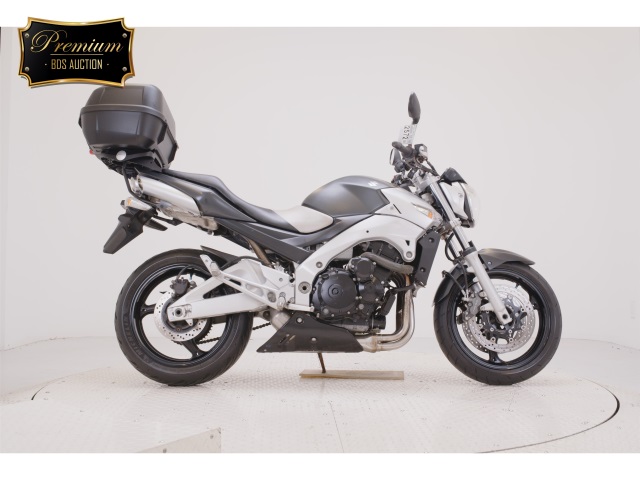 Suzuki GSR400 2006