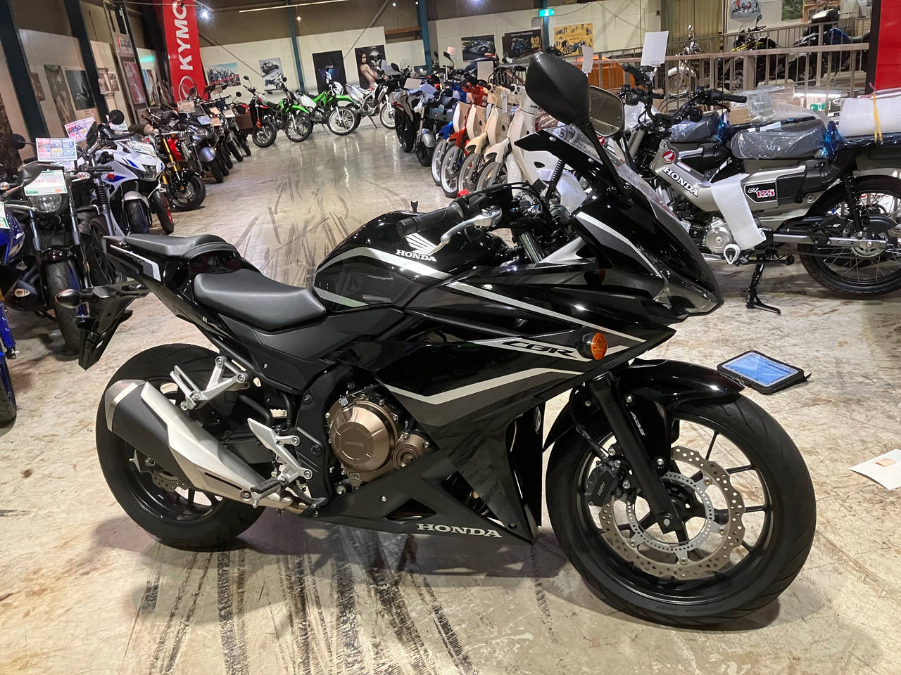 Honda CBR400R 2018