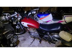 Yamaha SR400 2005