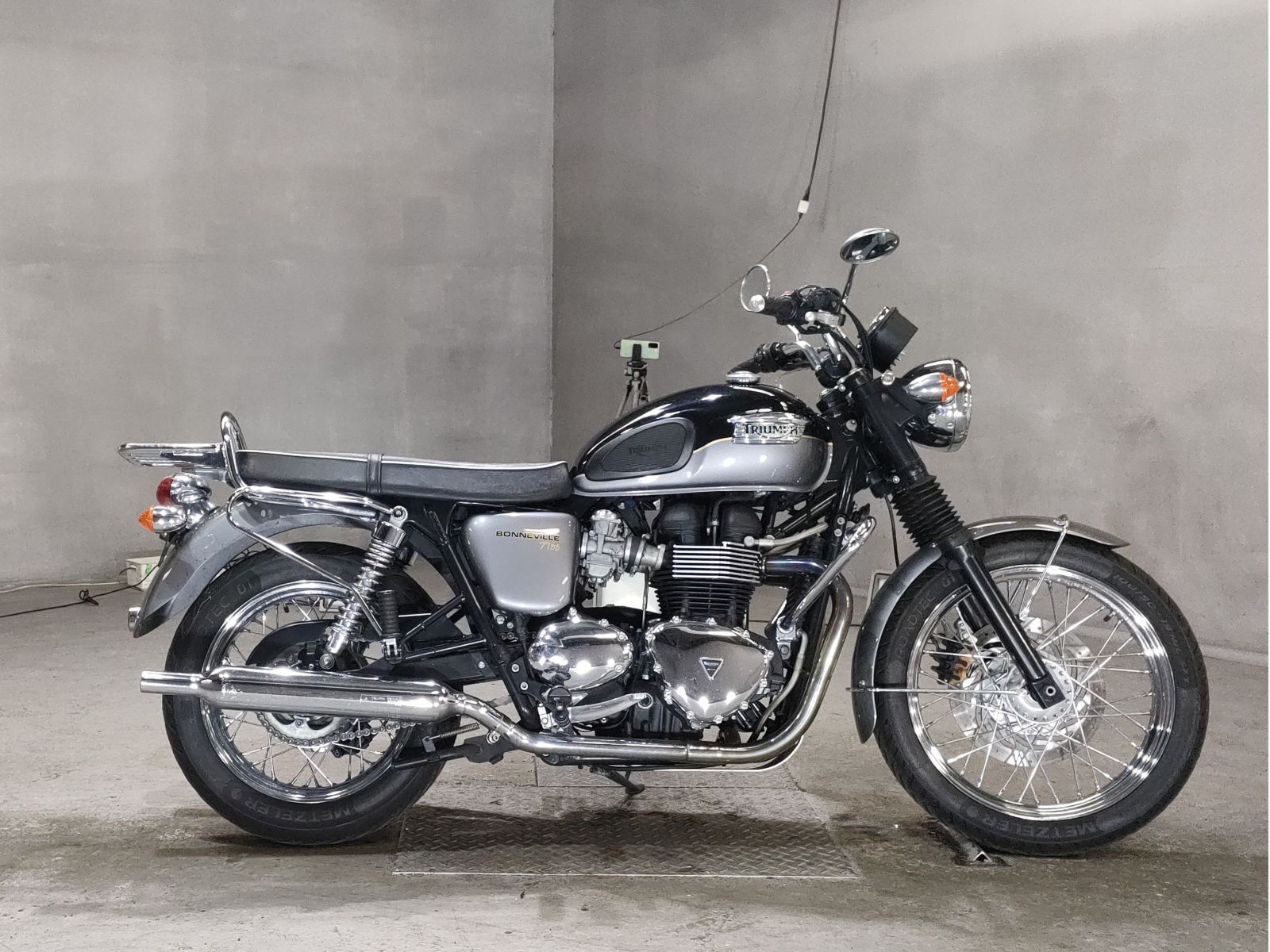Triumph t100 bonneville 2012