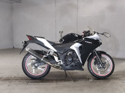Honda CBR250R 2011