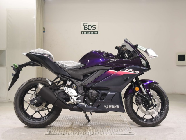 Yamaha YZF-R25 2023