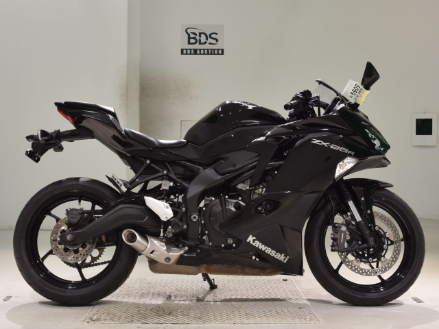 Kawasaki NINJA ZX-25R 2021