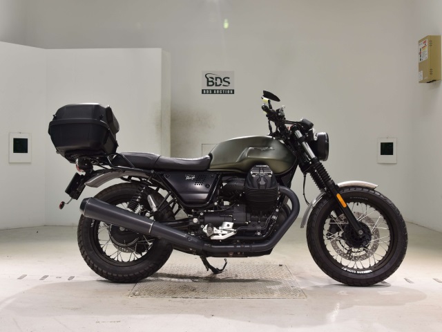 Moto Guzzi V7 3 STONE 2020