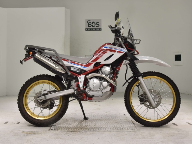 Yamaha SEROW XT250 2020