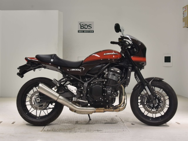 Kawasaki Z900RS CAFE 2023