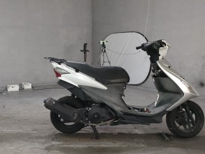Suzuki ADDRESS V125