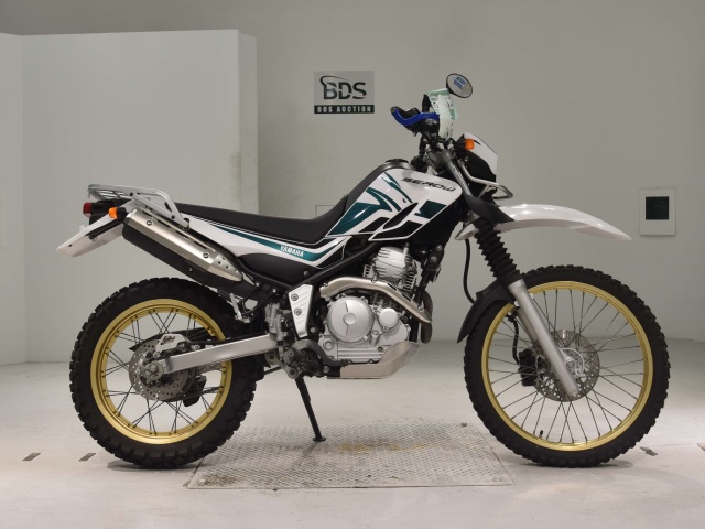 Yamaha SEROW XT250 2012