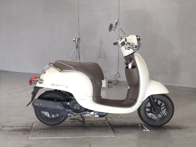 Honda GIORNO 2011
