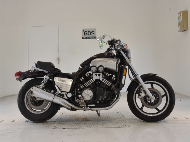 Yamaha V-MAX1200