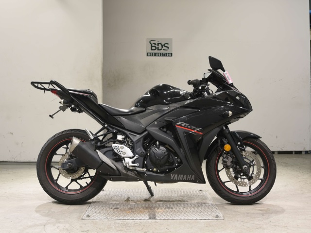 Yamaha YZF-R25 2018