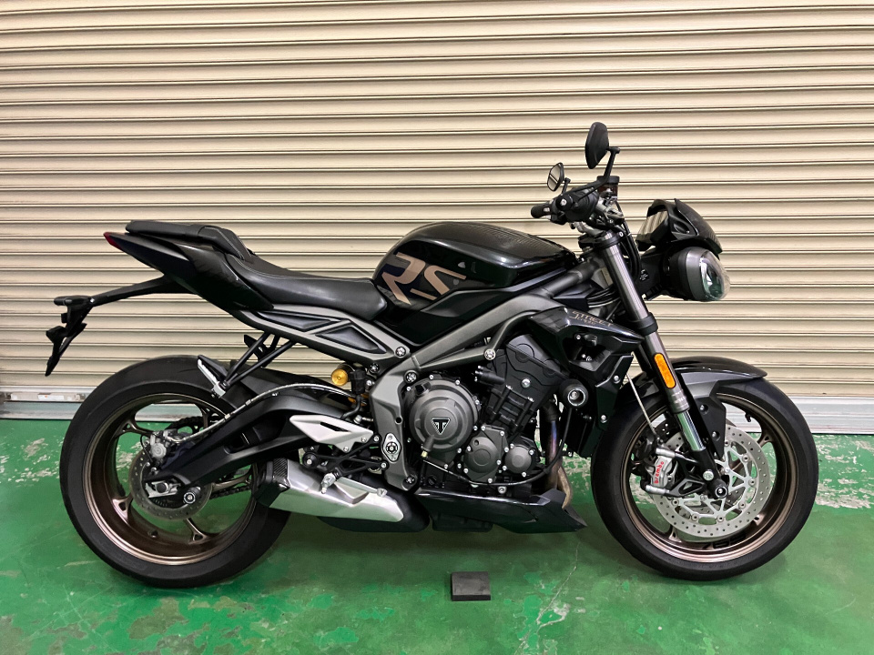 Triumph STREET TRIPLE R 2023