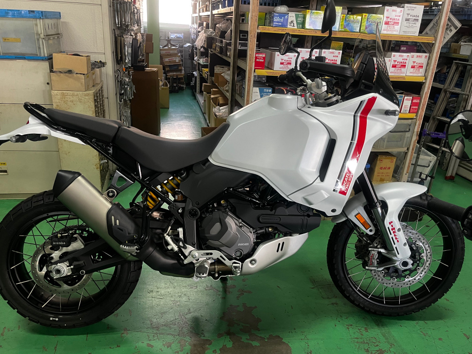 Ducati DESERT X 2025
