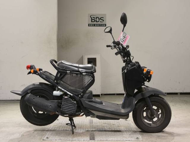 Honda ZOOMER 2011