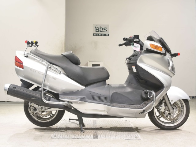 Suzuki SKYWAVE 650 2005