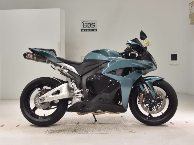 Honda CBR600RR 2011