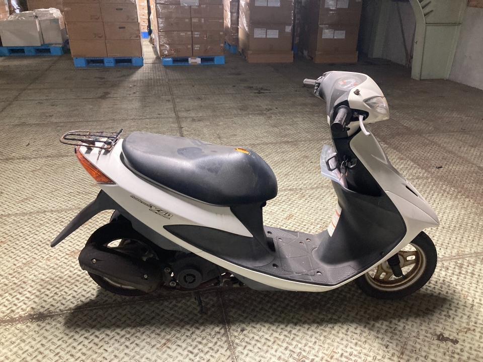 Suzuki ADDRESS V50