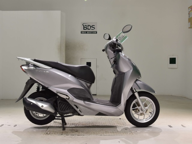 Honda LEAD125 2018