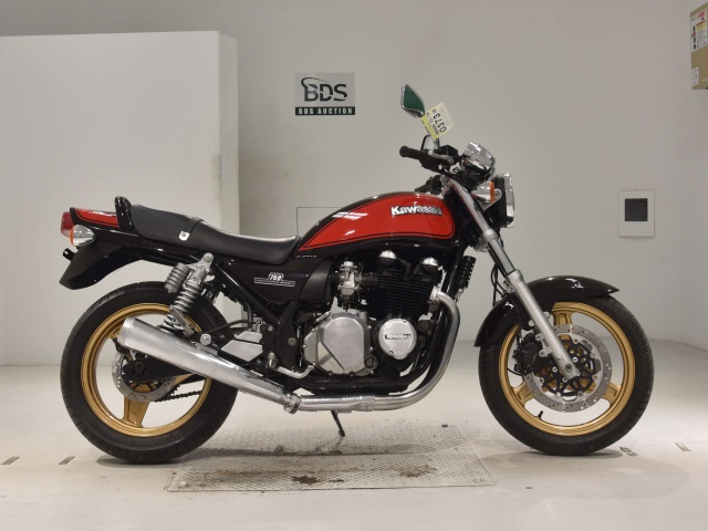 Kawasaki ZEPHYR750 2025