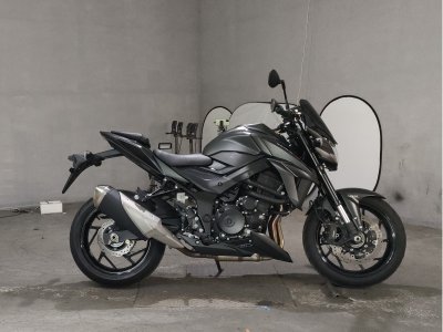 Suzuki GSX-S750 2022
