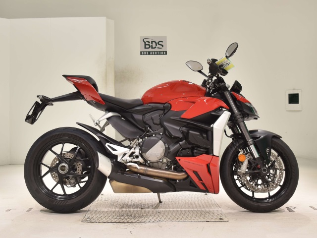 Ducati STREET FIGHTER V2 2024