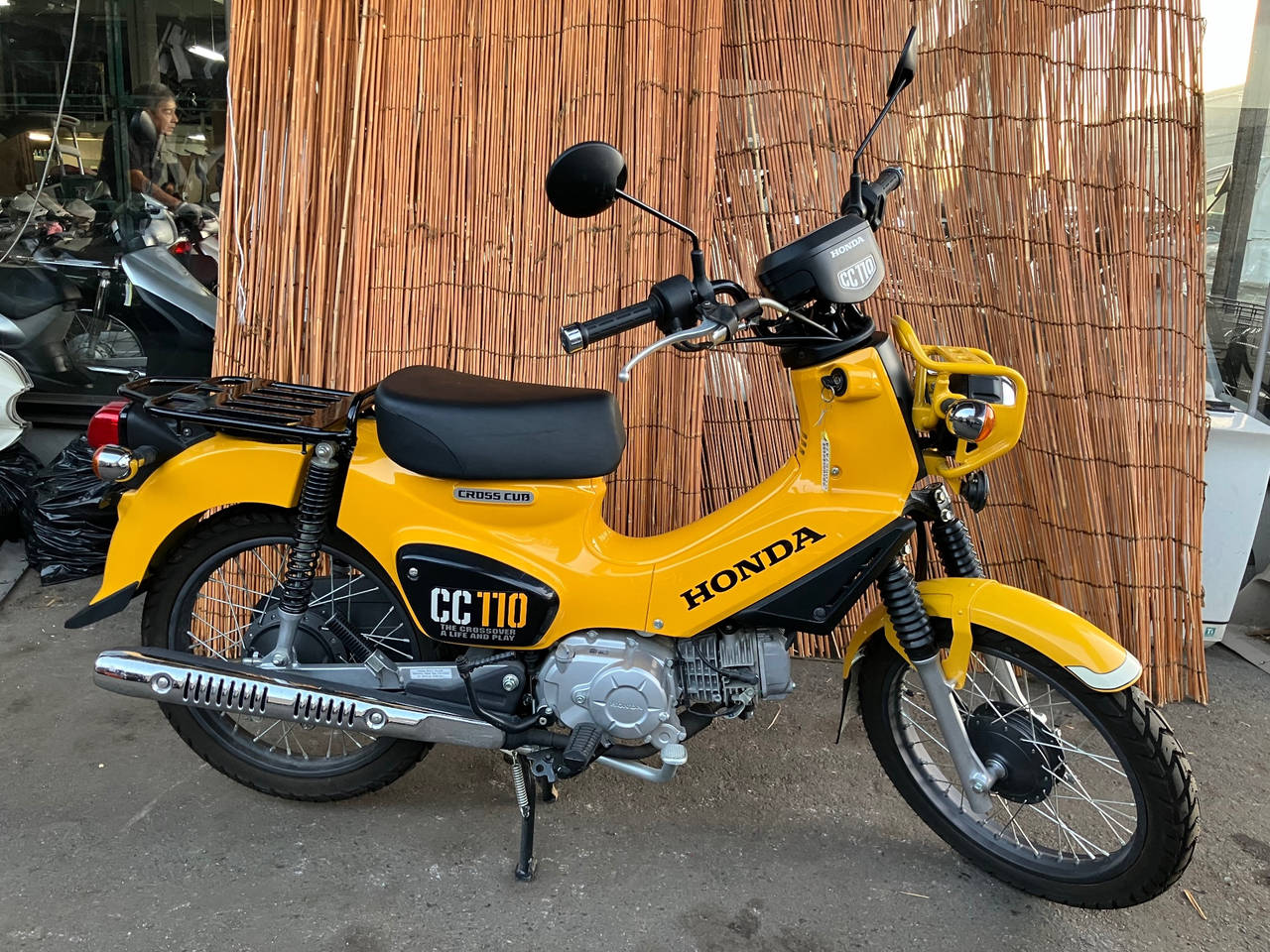 Honda CC110 CROSSCUB 2021