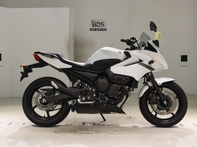 Yamaha XJ6 DIVERSION 2010