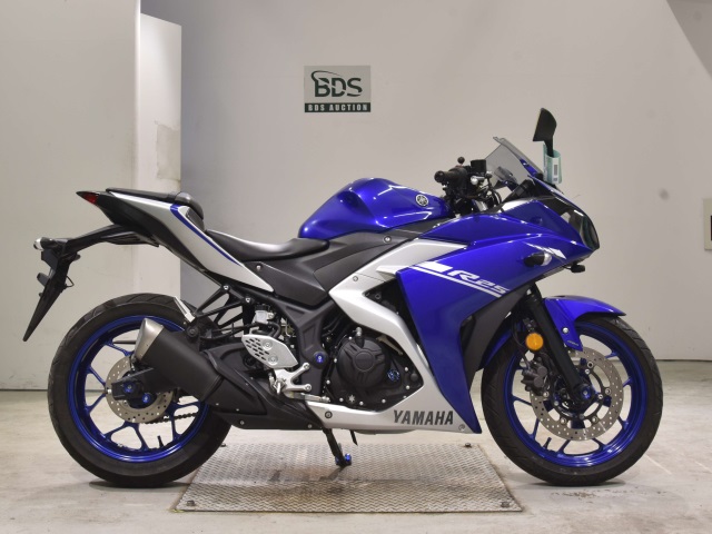 Yamaha YZF-R25A 2017
