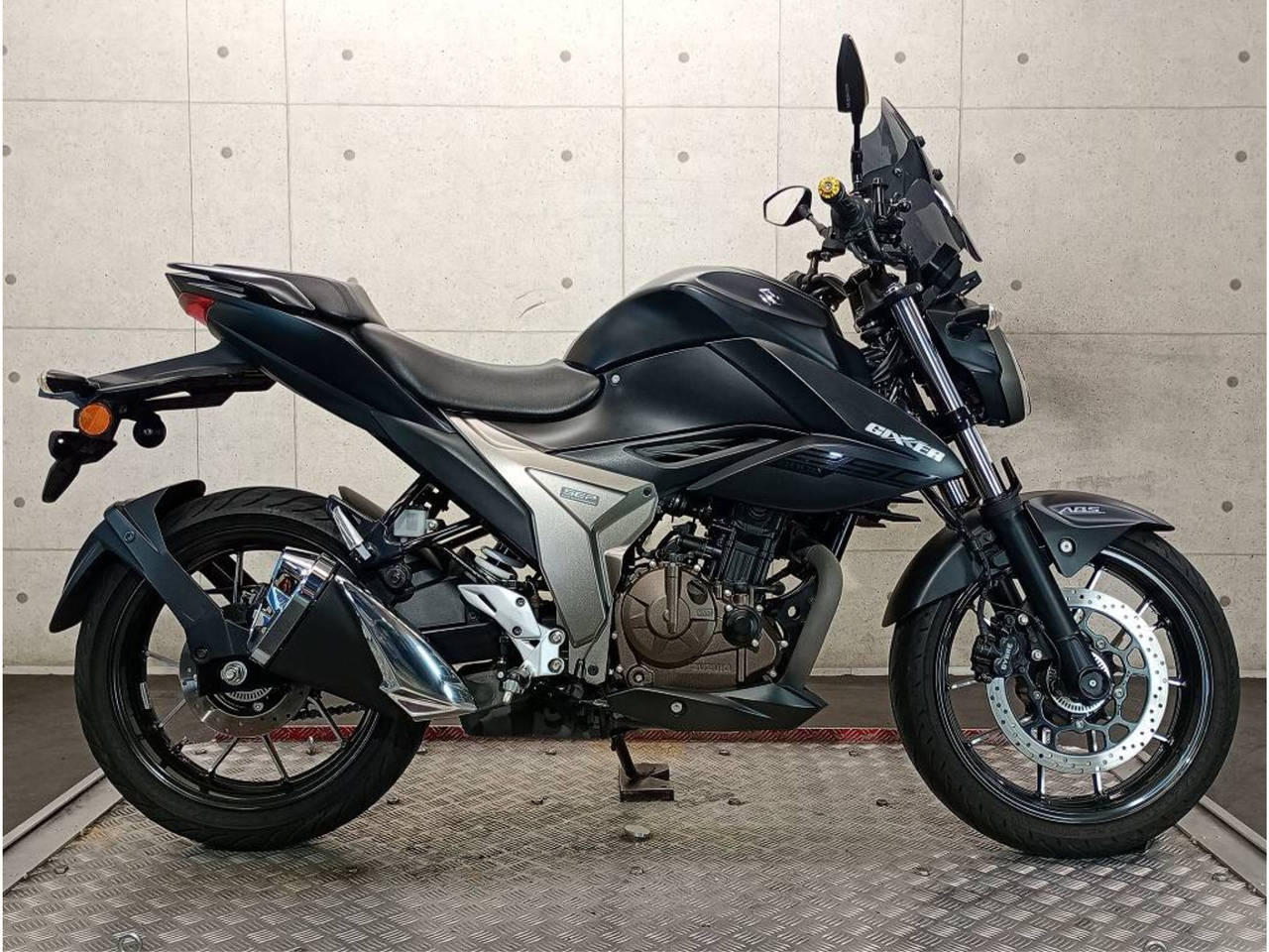 Suzuki GIXXER250 2019