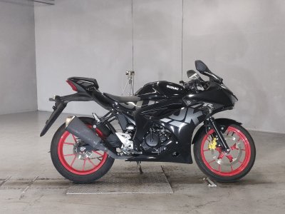 Suzuki GSX-R150 2021