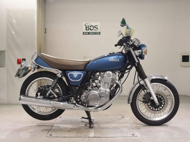 Yamaha SR400 2020