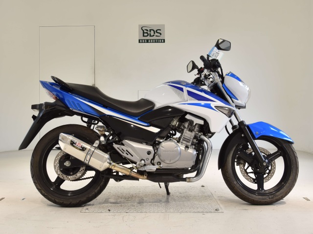 Suzuki GSR250