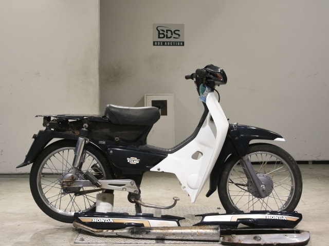 Honda C100 1995