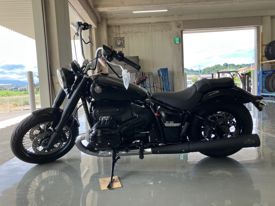 BMW R18 2023