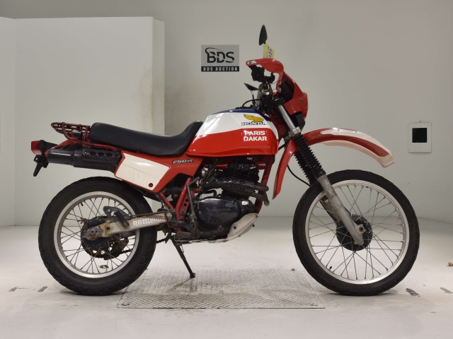 Honda XL250R PARIS-DAKAR 1982