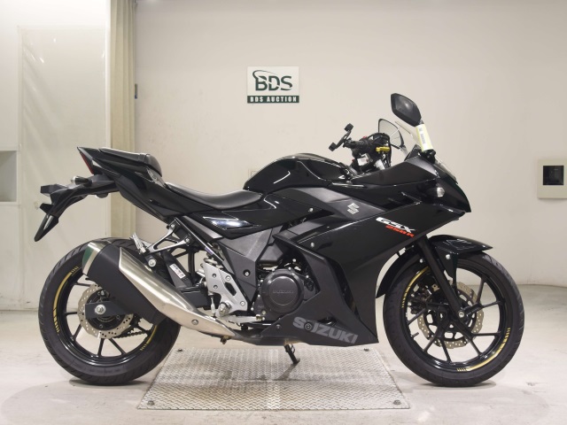 Suzuki GSX250R