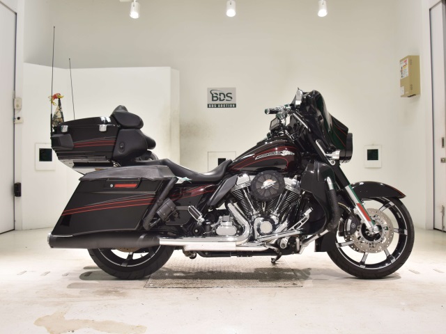HD STREET GLIDE FLHXSE1800 2011
