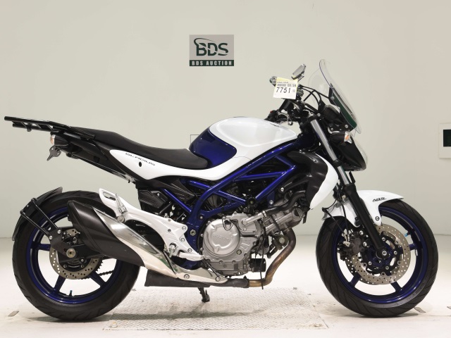Suzuki GLADIUS SFV400 2010
