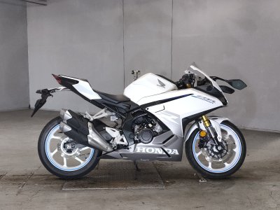 Honda CBR250RR 2023