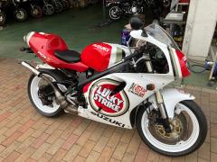 Suzuki RGV250 1996