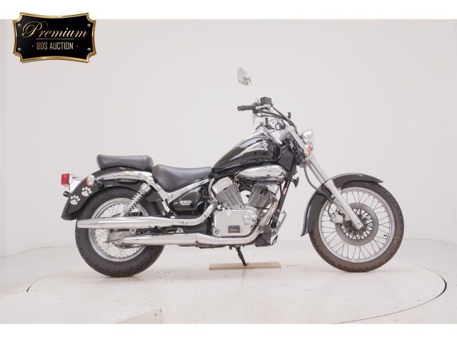 Suzuki INTRUDER 250LC