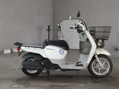 Honda CC50 CROSSCUB 2016