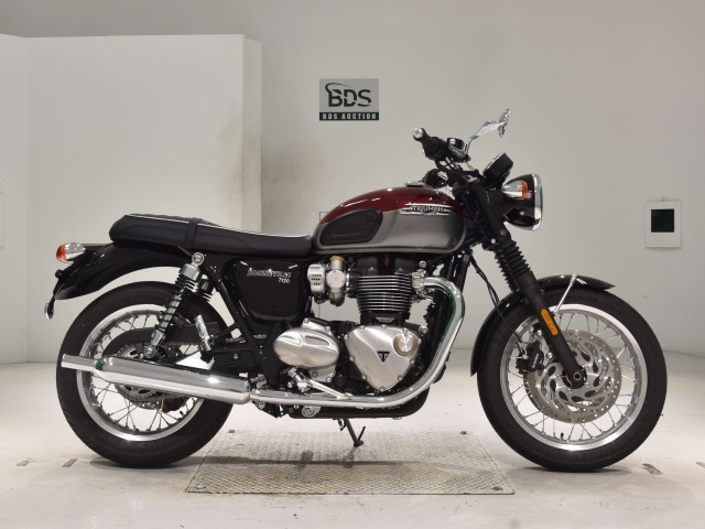 Triumph BONNEVILLE T120 2024