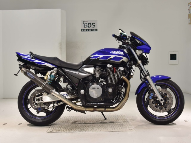 Yamaha XJR1300 2000