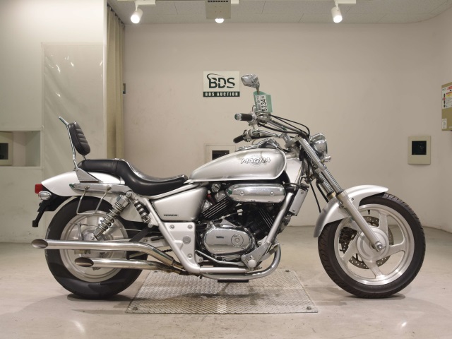 Honda MAGNA250 2001