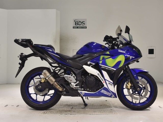 Yamaha YZF-R25 2015
