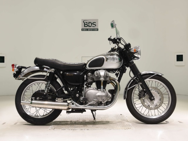 Kawasaki W650 2004