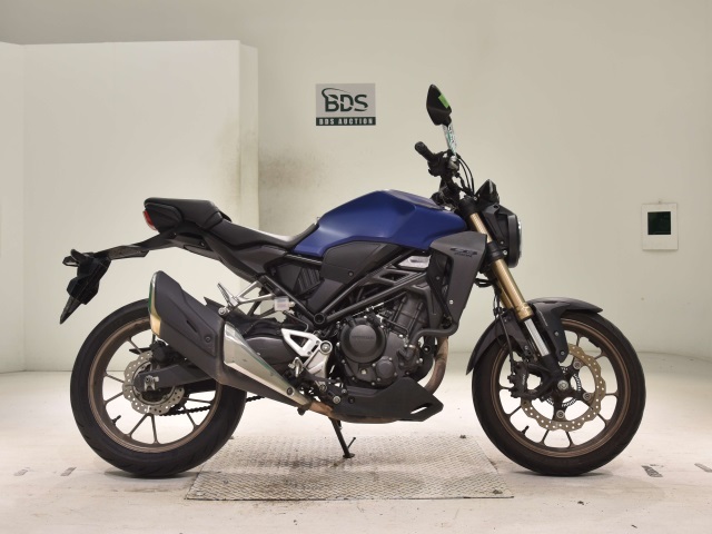 Honda CB250R 2019