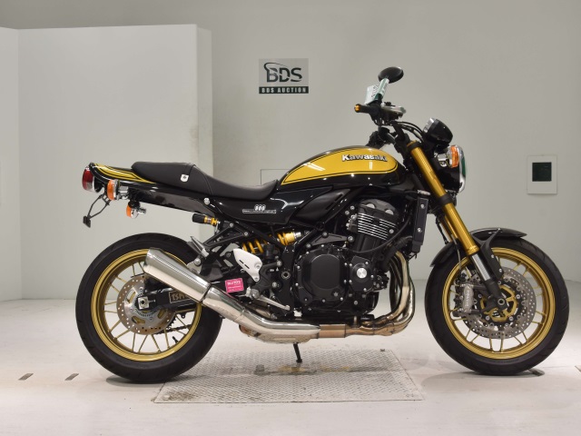 Kawasaki Z900RS SE 2023
